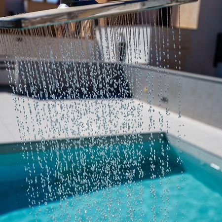 City Centre Pool & Parking Малага Экстерьер фото